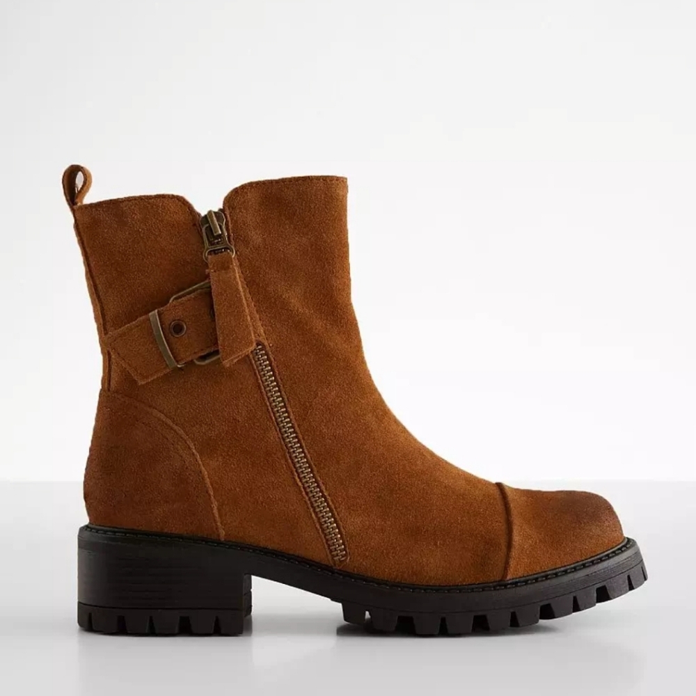 W.d Collection® Chuckle Ankle Boot - Picture 2 of 4